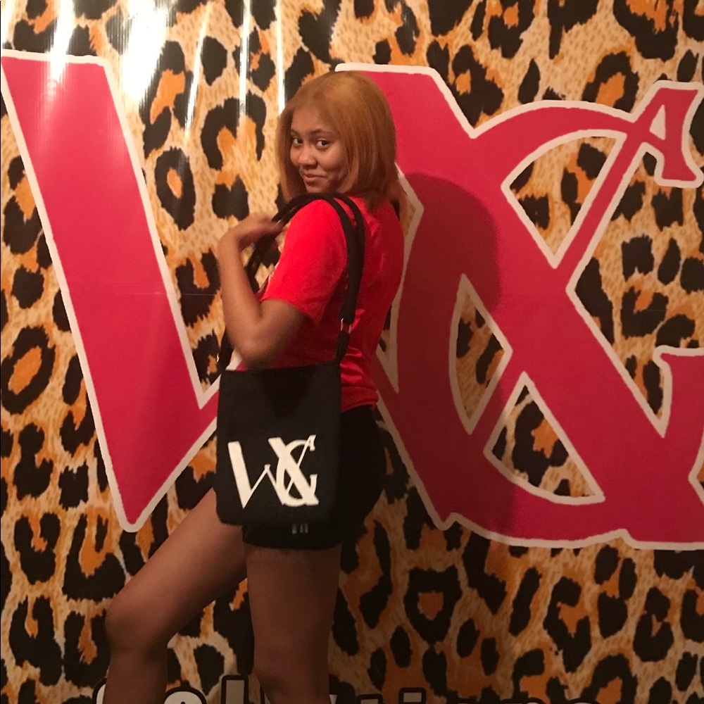 Crossbody purse